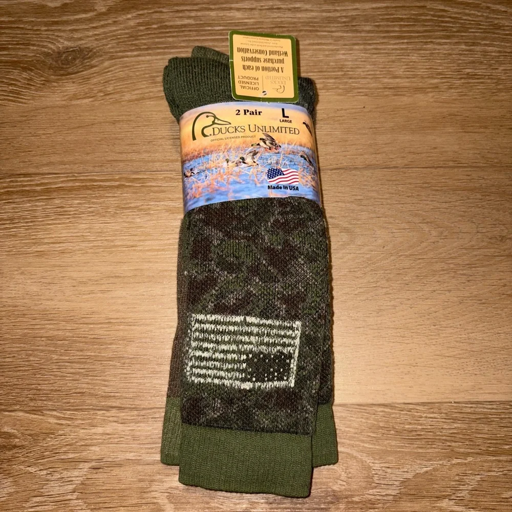 Ducks Unlimited Green Brown Socks Men Large Camo USA Flag Size 9-13 New